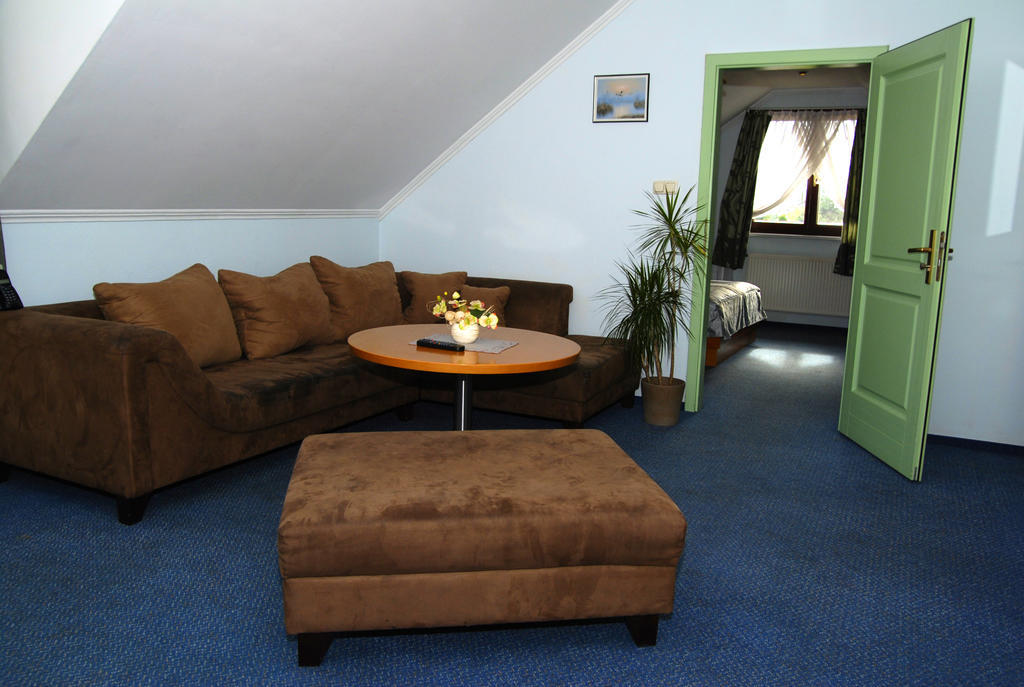 Hotel Restauracja Tawerna Gliwice Room photo