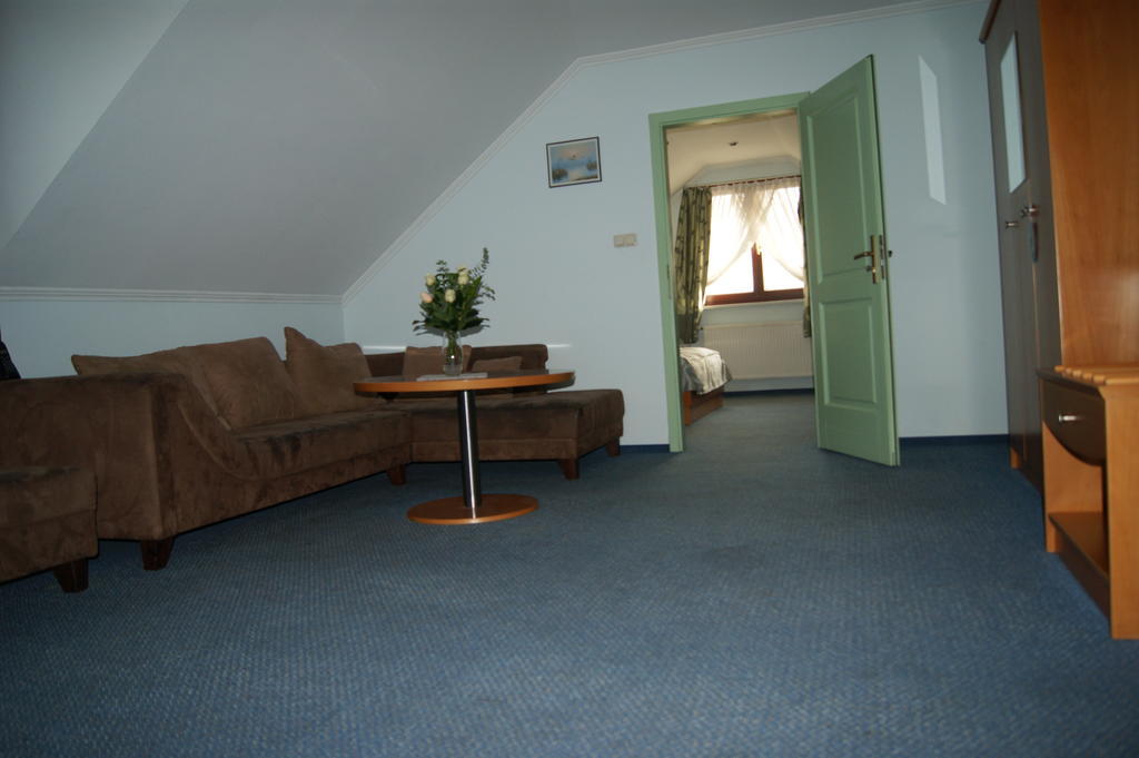Hotel Restauracja Tawerna Gliwice Room photo