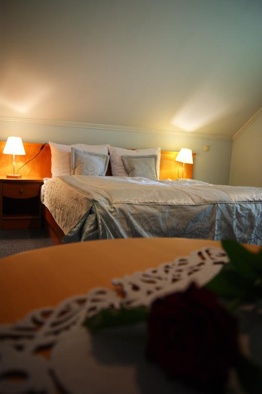 Hotel Restauracja Tawerna Gliwice Room photo